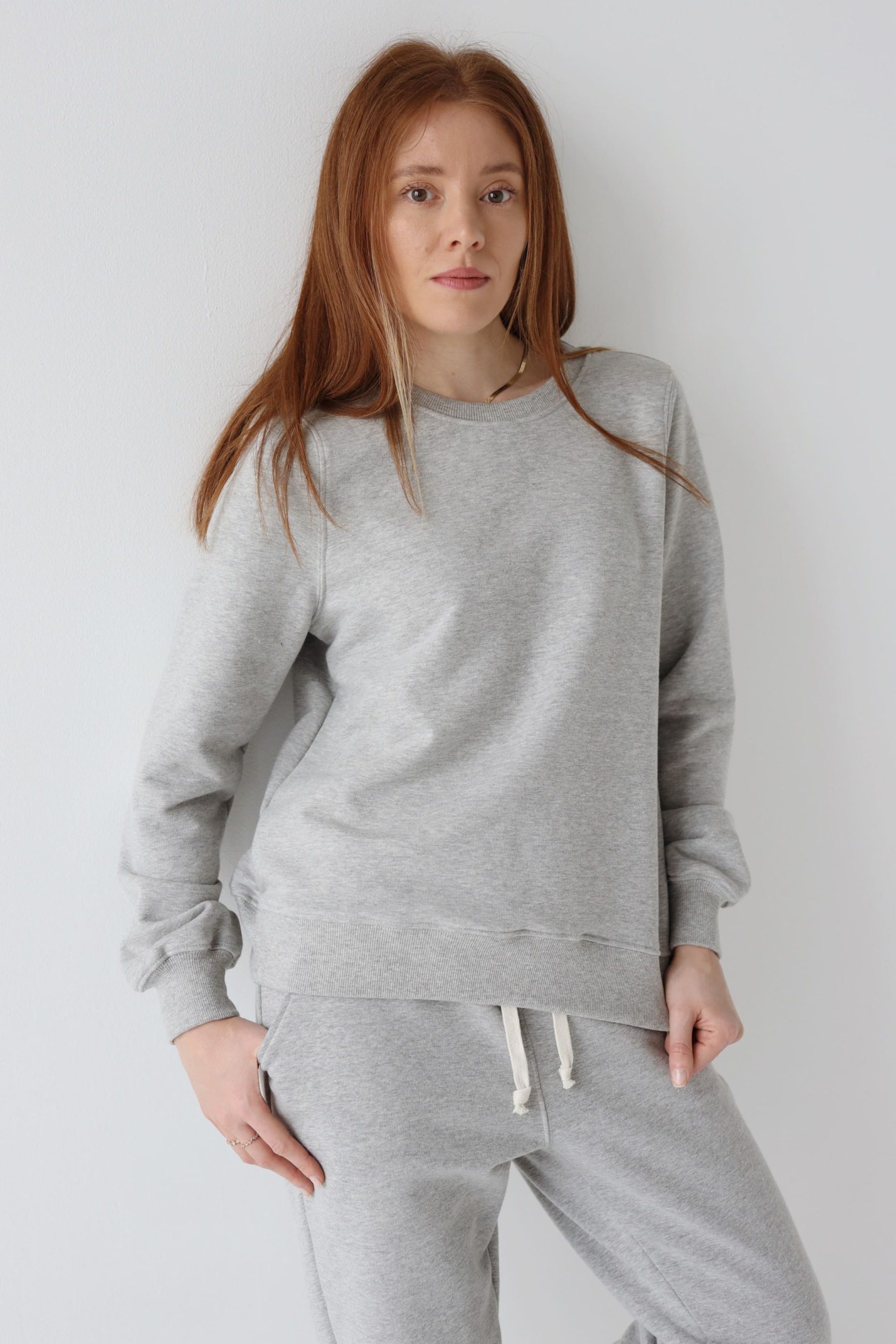 Klasyczna damska bluza dresowa | MILLY